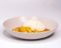 POLLO AL CURRY.